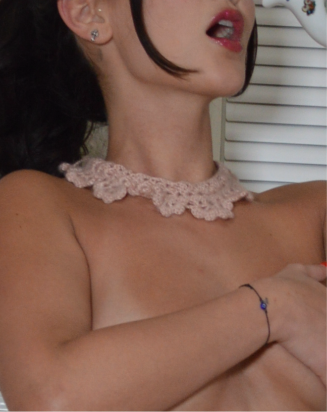 honey choker