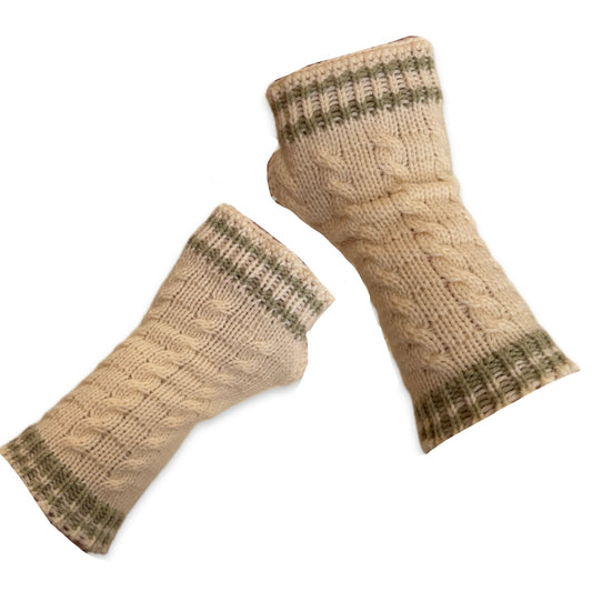 G&W Collegiate Cable Knit Fingerless Gloves